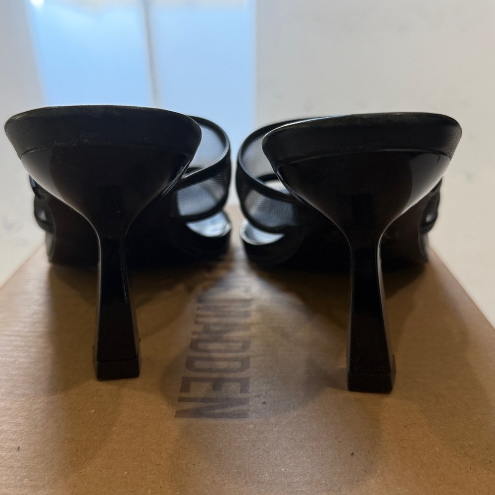Steve Madden Black Mesh Thong Heel Sandals - Picture 10 of 14